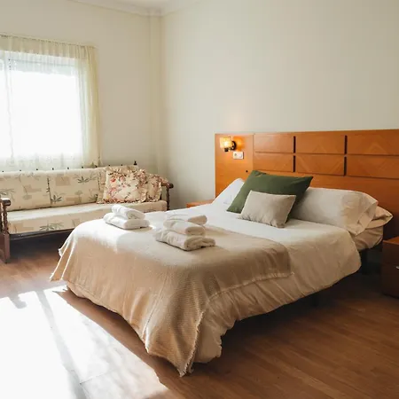 Casa Alborada Privada 13 Huespedes 7 Banos Ribeira Sacra Vakantiehuis